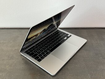 MacBook Pro 13" 2020 512GB / i5 / 16GB / Silver - 2