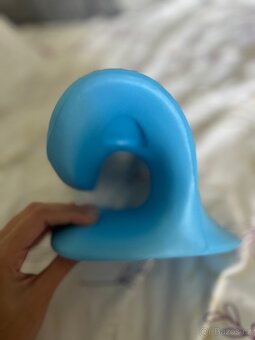 Ergonomicka penova pomucka na bolest krku a patere - 2