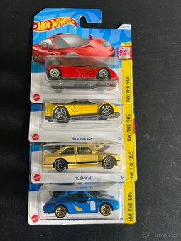 Hot wheels 26ks - 2