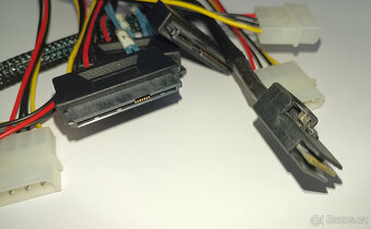miniSAS to 4x SAS/SATA s MOLEX power kabel - 2