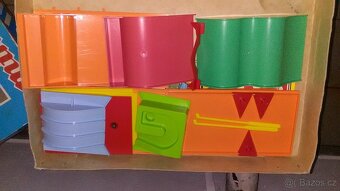 Prodám hru mini golf Chemoplast Brno , v top stavu - 2