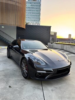 Porsche Panamera Turbo - 2