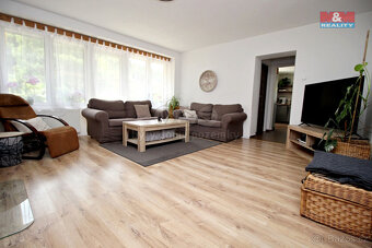 Prodej rodinného domu 6+1, 200 m², Lichnov - 2