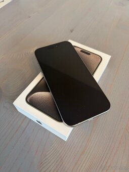 Apple iPhone 15 Pro 128GB - 2