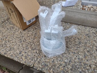 Stojánek na stromeček kovový - 2