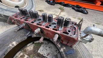 Hlava motoru Avia 85kw - 2