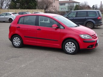 VW Golf 1.4i r.v.2005 (55 kw) stk:10/2026 DĚDICTVÍ - 2