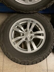 Mitsubishi Outlander 215/70/16 Nokian Outpost AT - 2