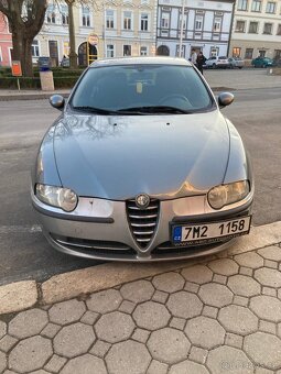 Alfa romeo 147 - 2