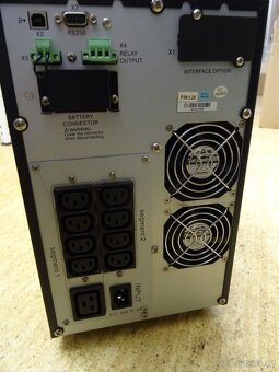 Zdroj UPS Eaton PowerWare 9130i 2000 VA + externí baterie - 2