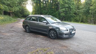 Toyota Avensis - 2