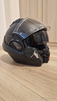 Helma Shark EVO GT s interkomem. - 2