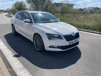 Škoda Superb III 2.0 TDi - Auto na splátky bez registru - 2