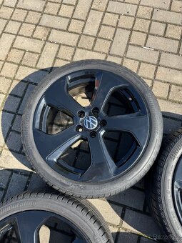 ORIGINÁL Alu Volkswagen AUSTIN R18, 5x112- TOP, LETNÍ PNEU - 2