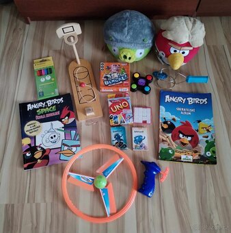 Angry Birds, album, karty, gyroskop, hry, košíková, vrtule - 2