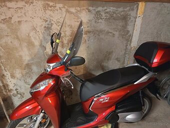 Honda sh 300 - 2