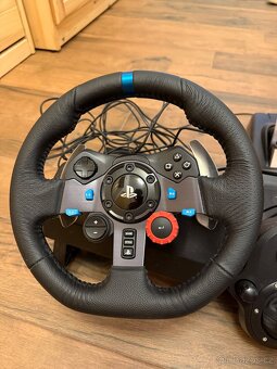 Logitech G29 volant + pedály + řadicí páka - 2