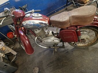 Jawa 250 353 - 2
