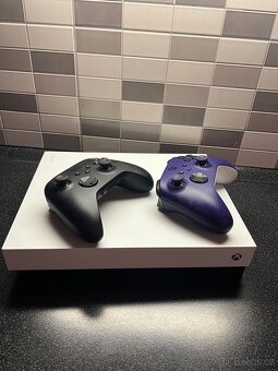 xbox one x - 2