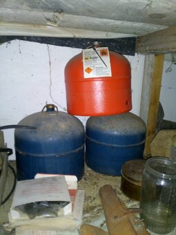 Plynové láhve 2kg + 10 kg. - 2