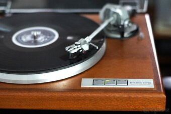 DUAL CS 5000 v provedení WOOD - TOP OF THE LINE gramofon - 2