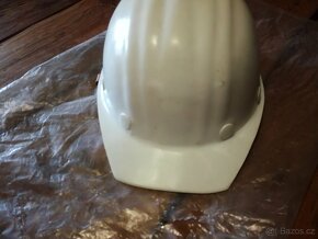 Elektrikářská přilba - 2