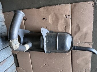 Fiat 850 nový výfuk - 2