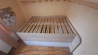 Postel s velkým úložným prostorem 140x200 v barvě dub - 2