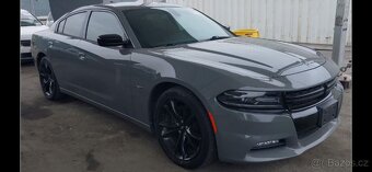 Prodám Dodge Charger 5,7 V8 Hemi - 2