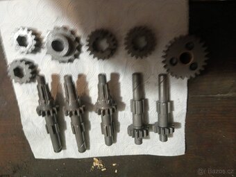 Díly převodovek Jawa pionýr 555 - 2