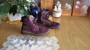 NOVÁ ODLEHČENÁ ZIMNÍ OBUV PRO DOSPĚLÉ.VELIKOST 41. - 2
