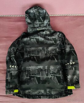 Softshell bunda a další 128-134 a Lego - 2