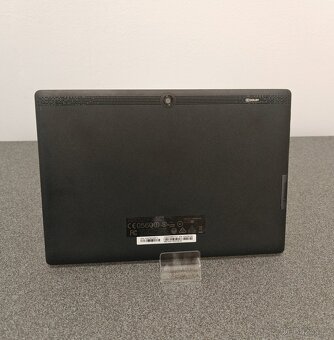 Lenovo TB3-X70F - 2