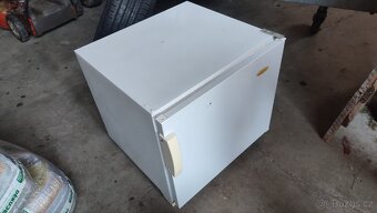 Mini lednice / chladnička - 2