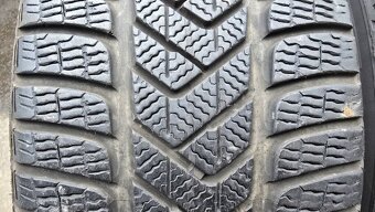 Zimní pneumatiky 255/45/19 Pirelli - 2