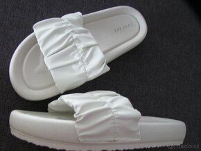 Pantofle.pantoflíčky.nové - 2