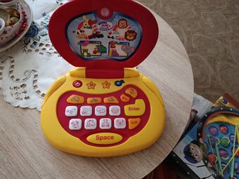 Rybičky ,notebook, silnice a šachy - 2