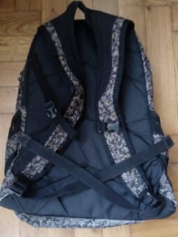Batoh Dakine studentsky 33l - 2