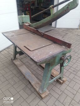 Tabulové nůžky - 2