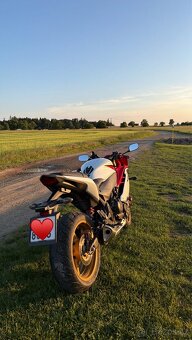 Honda CBR 600F - 2