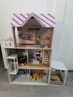 Domeček pro panenky - 2