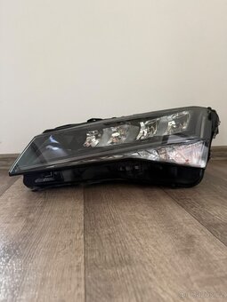 LED světlomety Škoda superb III - 2