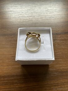 Zlatý dámský prsten - 2