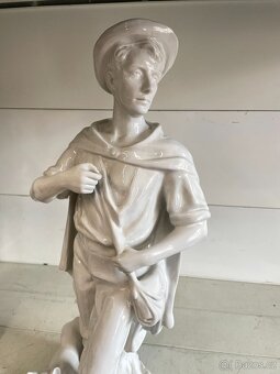 Velká porcelánová socha Muž se psem Royal DUX - 2