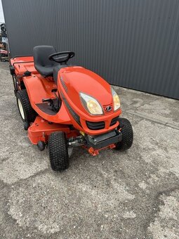 Profesionální traktor Kubota GR2100 4x4 - 2