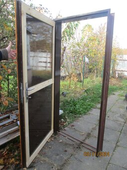 Vchodové dveře palubkové zateplené 90L s ocelovou zárubní - 2