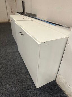 Skříň bílá komoda na zámek 5ks - 2