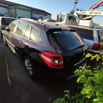 Renault Laguna 1.8i 2.0i 2008 na díly - 2