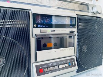 Radiomagnetofon/boombox Aiwa CS-660, rok 1981 - 2