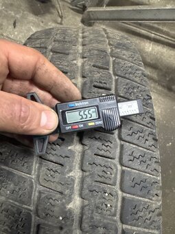 2x 215/70r15c 108/107r zimní matador dot 2018 5,5 mm - 2